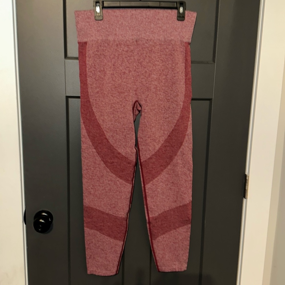 Women’s seamless leggings pink brand XL